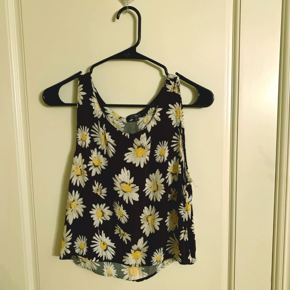 Cotton On Tops - Cotton On Daisy Print Tank Top Size M